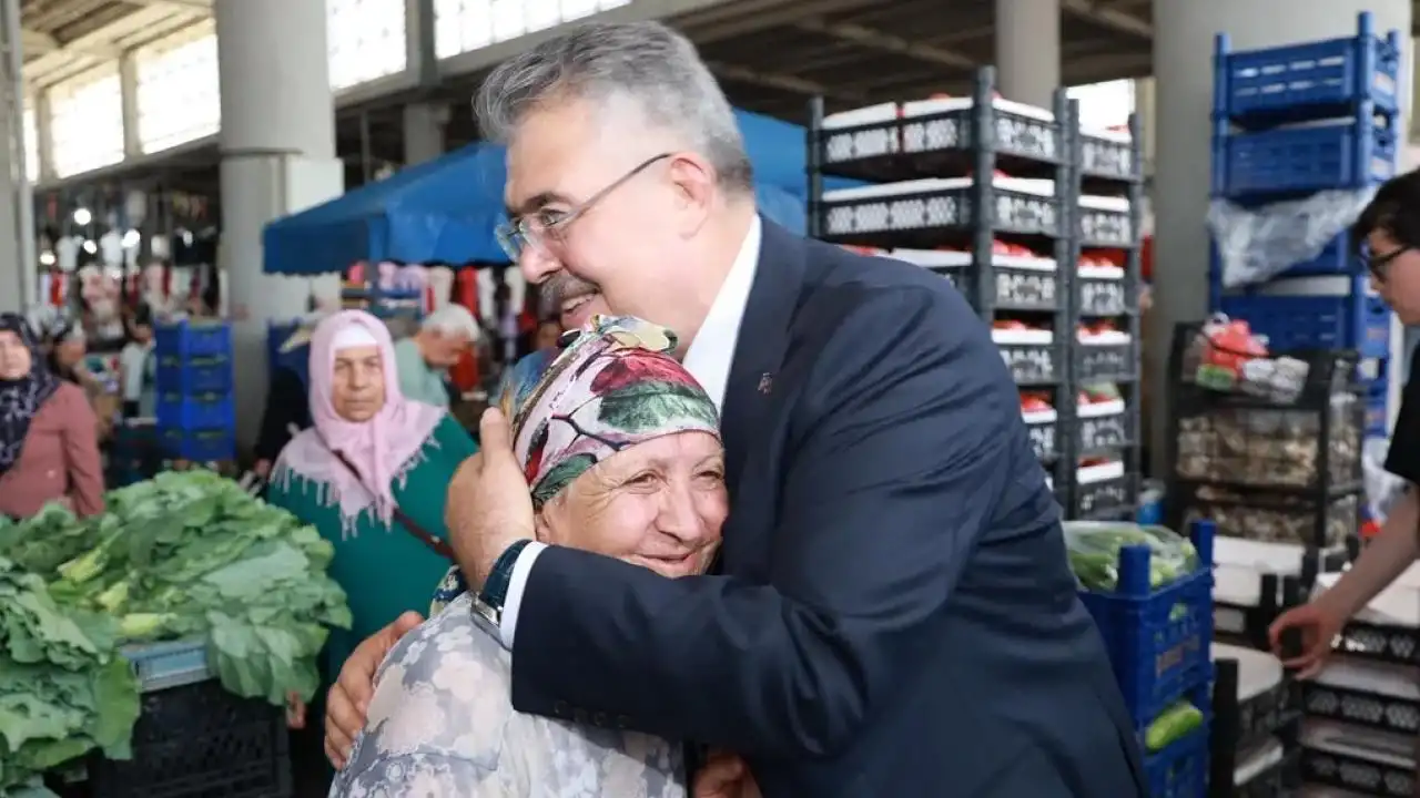 Gebze'de Mevlana Kapalı Pazar Yeri’nde gönül buluşması