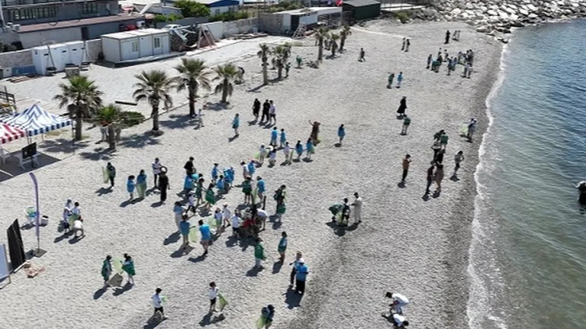 İstanbul Beylikdüzü'nde deniz dibi ve kıyı temizliği
