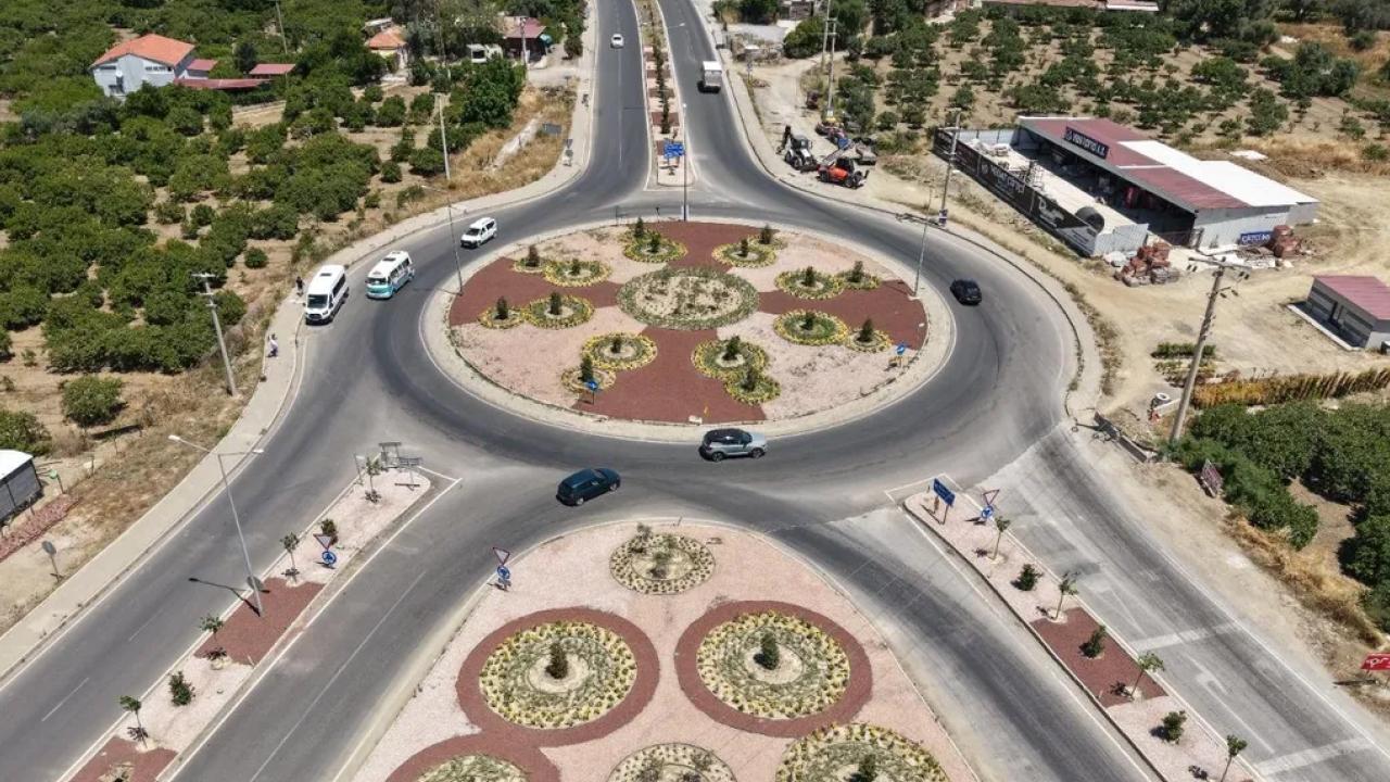 İzmir Seferihisar’ın iki büyük kavşağı yenilendi
