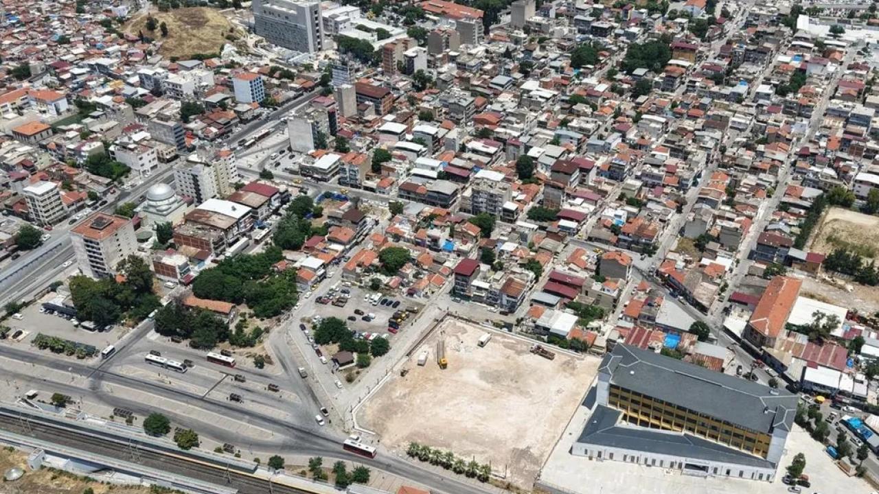 İzmir’in futbol hafızası yeniden canlanıyor