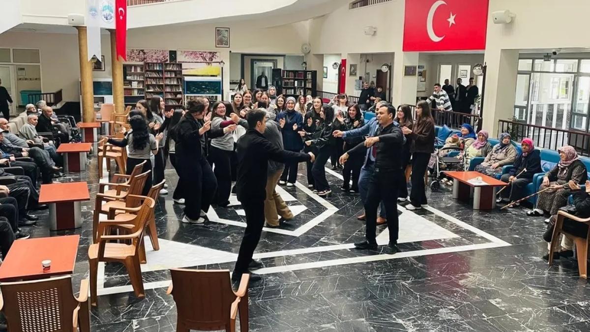 Kayseri Büyükşehir'den Ulu Çınarlara anlamlı bayram ziyareti