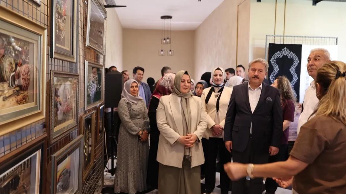 Kayseri Melikgazi'de bir yıllık emek görücüye çıktı