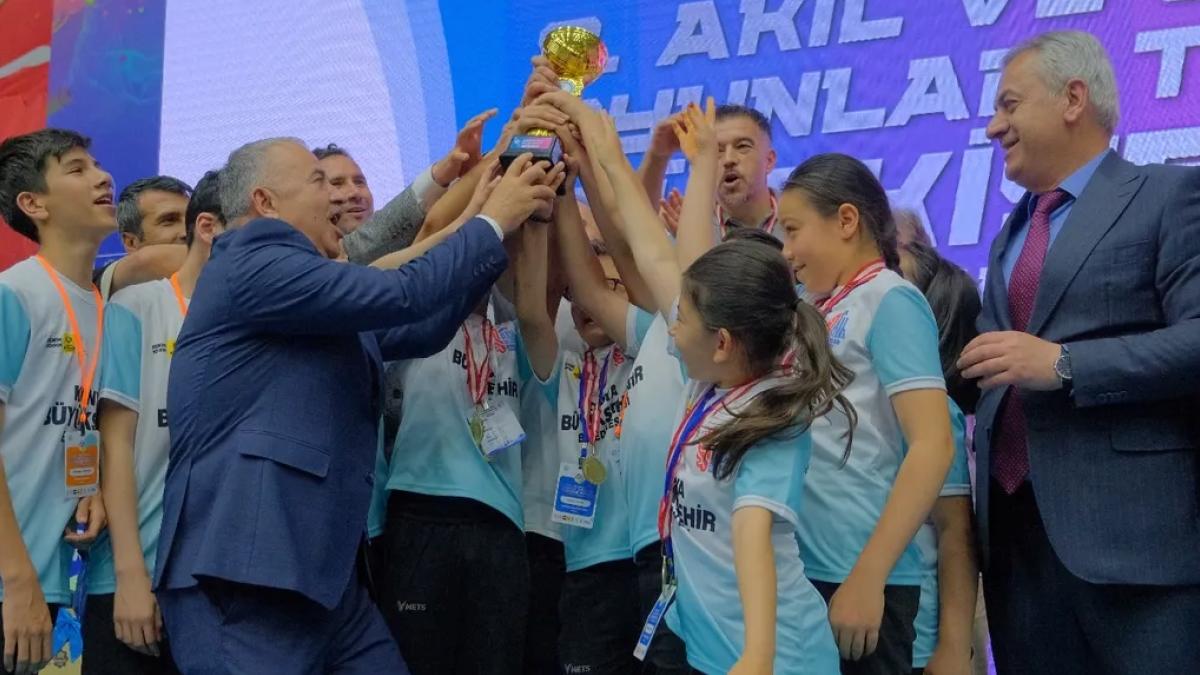 Konya Akıl ve Zekâ oyunlarında üst üste 3. kez Türkiye şampiyonu