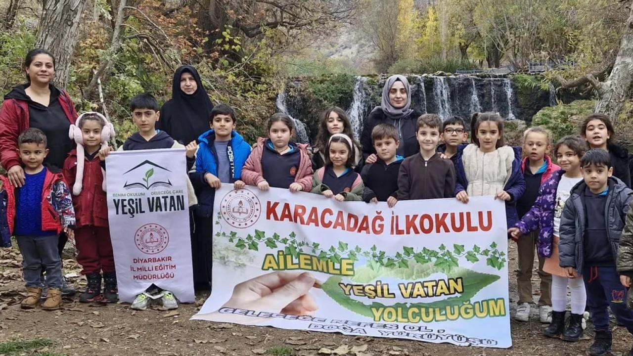 Minik yüreklerden Yeşil Vatana büyük katkı