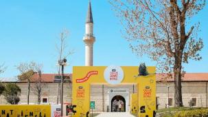 450 bin ziyaretçiyi aştı.. Bienal 31 Temmuz’a uzatıldı