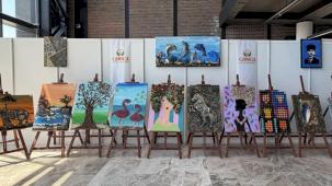 Atıklar, Kocaeli'de özel bireylerin ellerinde sanata dönüştü