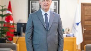Cemil Tugay CHP'den istifa etti! Görevini bağımsız sürdürecek