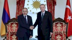 Cumhurbaşkanı Erdoğan, Paşinyan ile görüştü