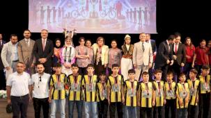 Gaziantep'te 'Okul Sporları Enleri' ödüllendirildi