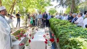 İzmir'de merhum Başkan Piriştina'ya 22 yıl sonra aynı saygı ve özlem