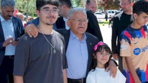 Kayseri Büyükşehir Konservatuvarı'nda mezuniyet sevinci