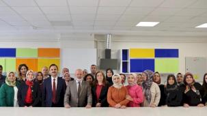Kayseri Kocasinan Akademi'den göz kamaştıran sergi