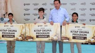 Konya Karatay'da kitap okuma projesi şenliklerle tamamlandı