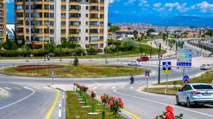 Malatya’da parklar ve kavşaklar çiçeklerle süslendi