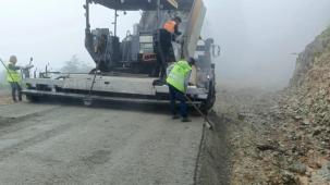 Trabzon’da yüksek kesimlerde yol seferberliği