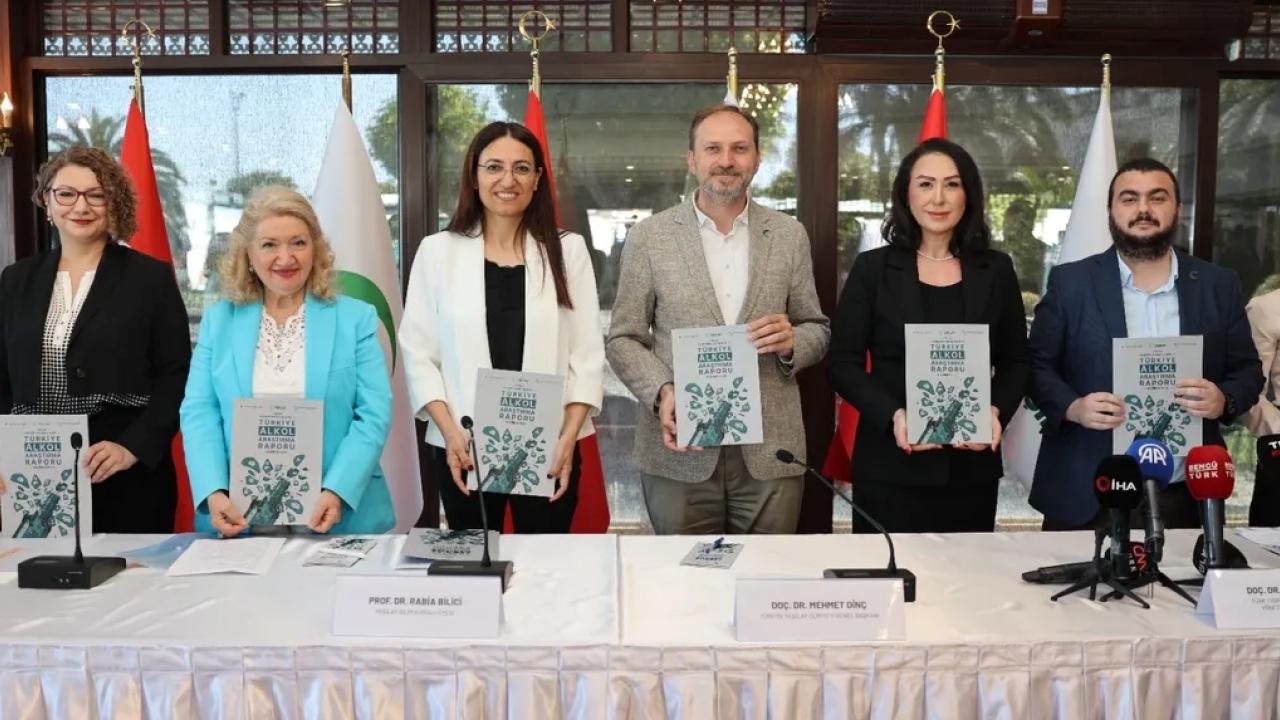Yeşilay’dan alkol raporu... Alkole başlama yaşı 19,4 olarak ölçüldü
