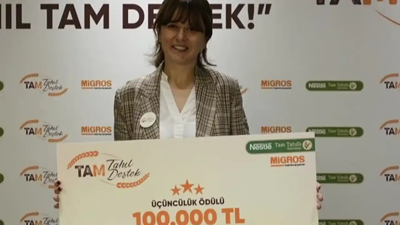 Atık durumdaki meyveleri hammaddeye dönüştürdü