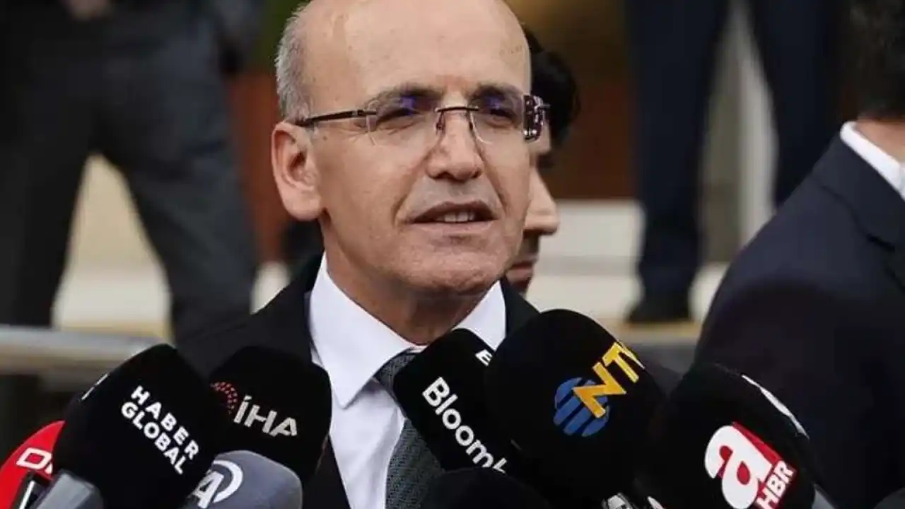 Bakan Şimşek: Bütçe açığı milli gelirin yüzde 2,5'ine geriledi