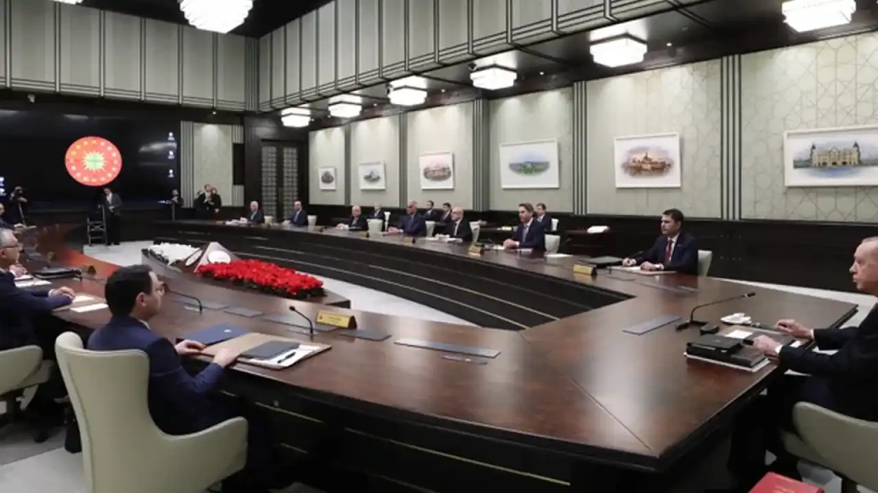 Kabine Beştepe'de toplanıyor... Gündemde NATO, Trump ve ekonomi var