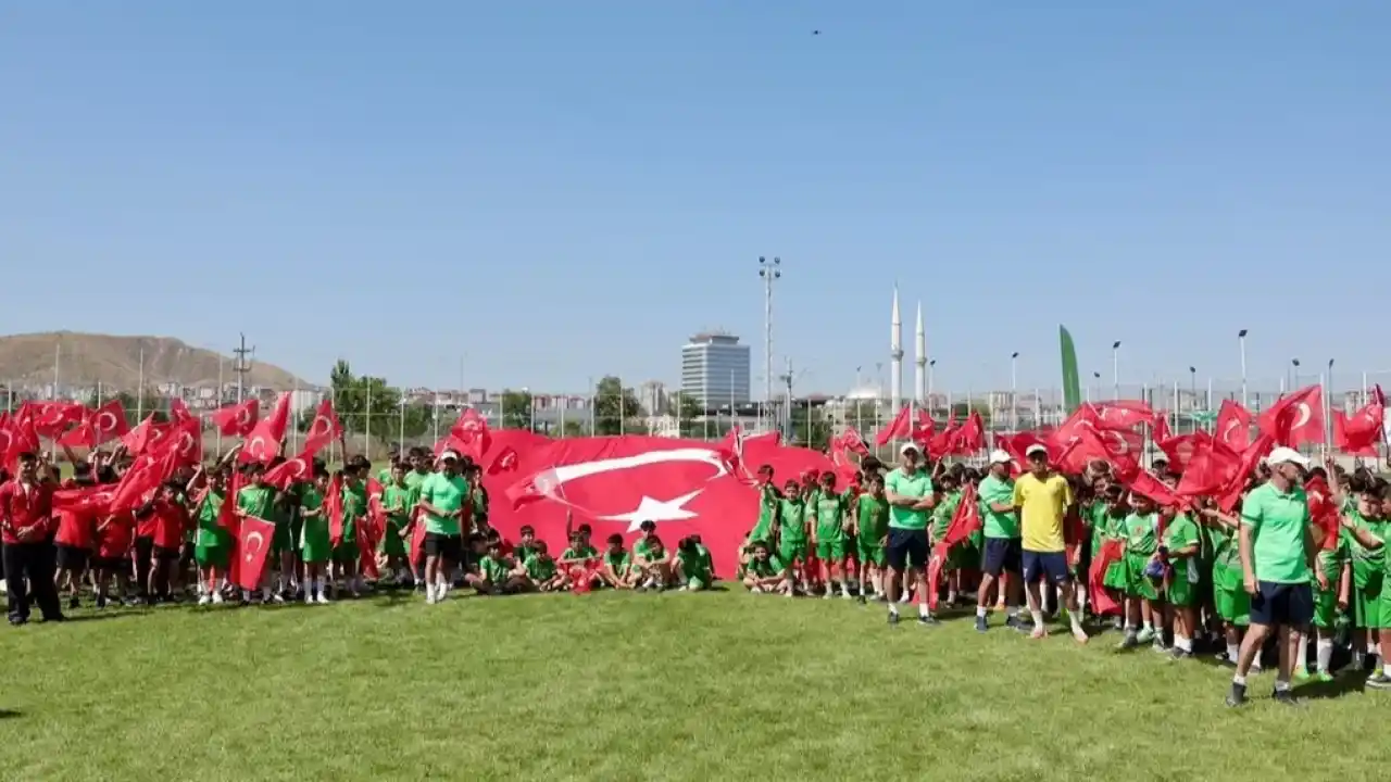 Kayseri Şeker'in yaz okulu 14'üncü kez kapılarını açtı