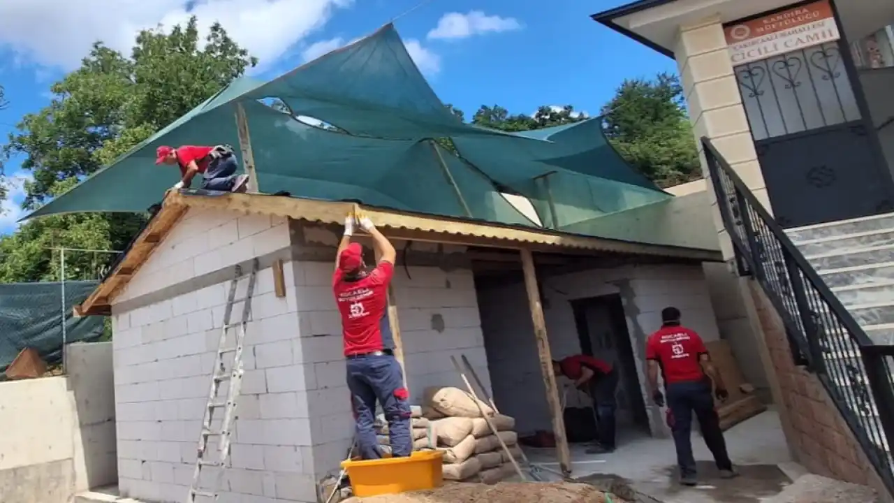 Kocaeli Büyükşehir'den manevi mekânlara titiz dokunuş