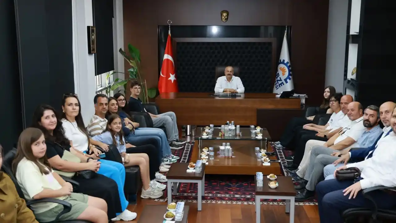 Kocaeli Gebze'de Başkan Büyükgöz LGS birincilerini ağırladı