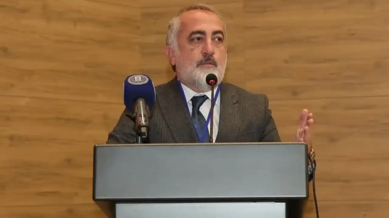 Kütahya Kent Konseyi'nde Bülent Cebeci güven tazeledi