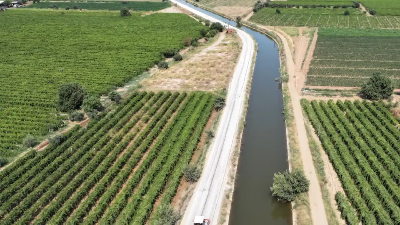 Manisa Turgutlu’da yollar daha güvenli ve konforlu hale geliyor