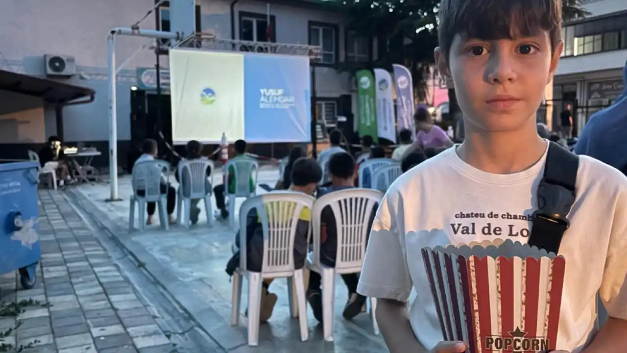 Sakarya'nın Yaz Sineması ilçelerde yaz akşamlarına renk katıyor
