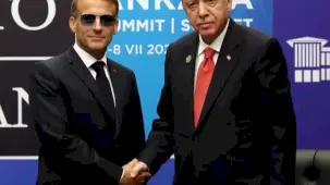 Cumhurbaşkanı Erdoğan, Macron ile bir araya geldi