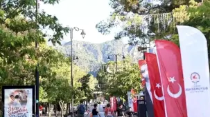 Denizli Çamlık Bulvarı'nda keyifli pazar
