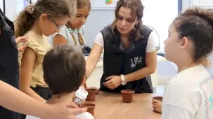 Efes Tarlası Yaşam Köyü'nde çocuklar toprakla buluştu