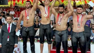 Kocaeli’nin pehlivanı Seçkin Duman Kırkpınar’da tarih yazdı