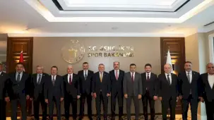 Konya heyeti Bakan Bak ile gençlik ve spor yatırımlarını görüştü