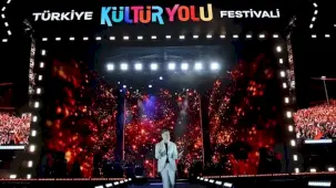 Konya'da Özcan Deniz rüzgarı esti