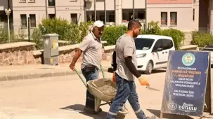 Manisa Akgedik'te üstyapı çalışmaları sürüyor