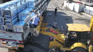 Manisa Büyükşehir’den ilçelere çöp konteyneri desteği