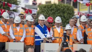 Mersin’de ulaşım için dev yatırım! Vatan Caddesi-Kuyuluk Kavşağı’nın temeli atıldı