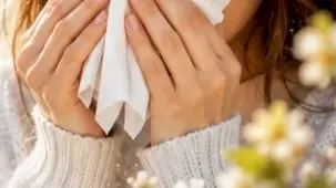 Yaz aylarının gizli astım tehlikeleri... Polen, klor, nem, mangal dumanına karşı dikkat!