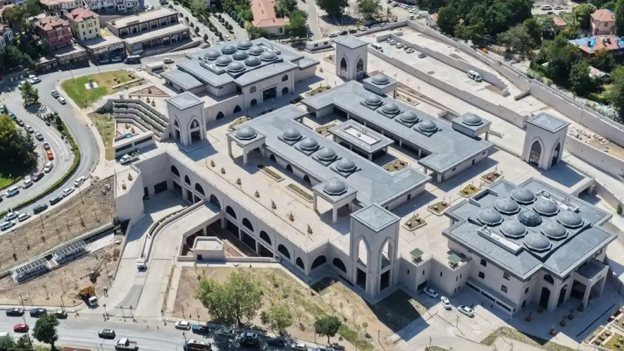 Ankara’da Ulus’a modern dolmuş durakları