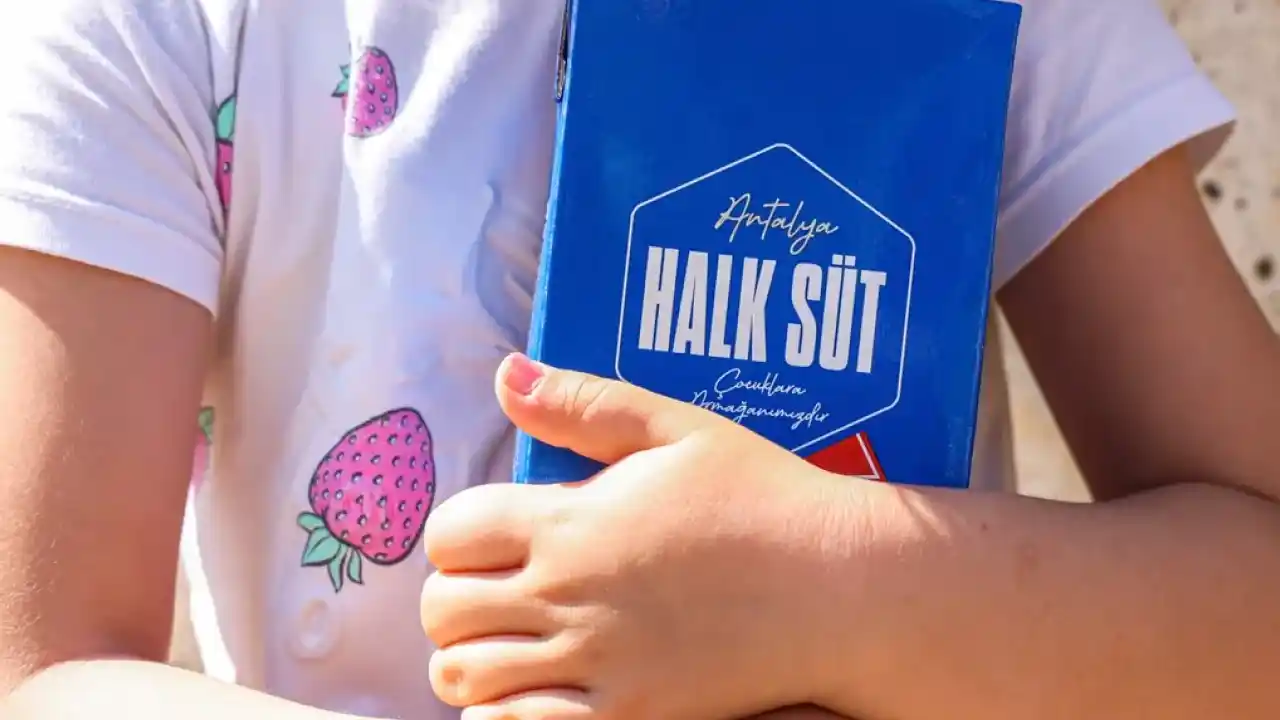 Antalya’da Halk Süt Projesi 2026’da 450 bin litre süt dağıttı
