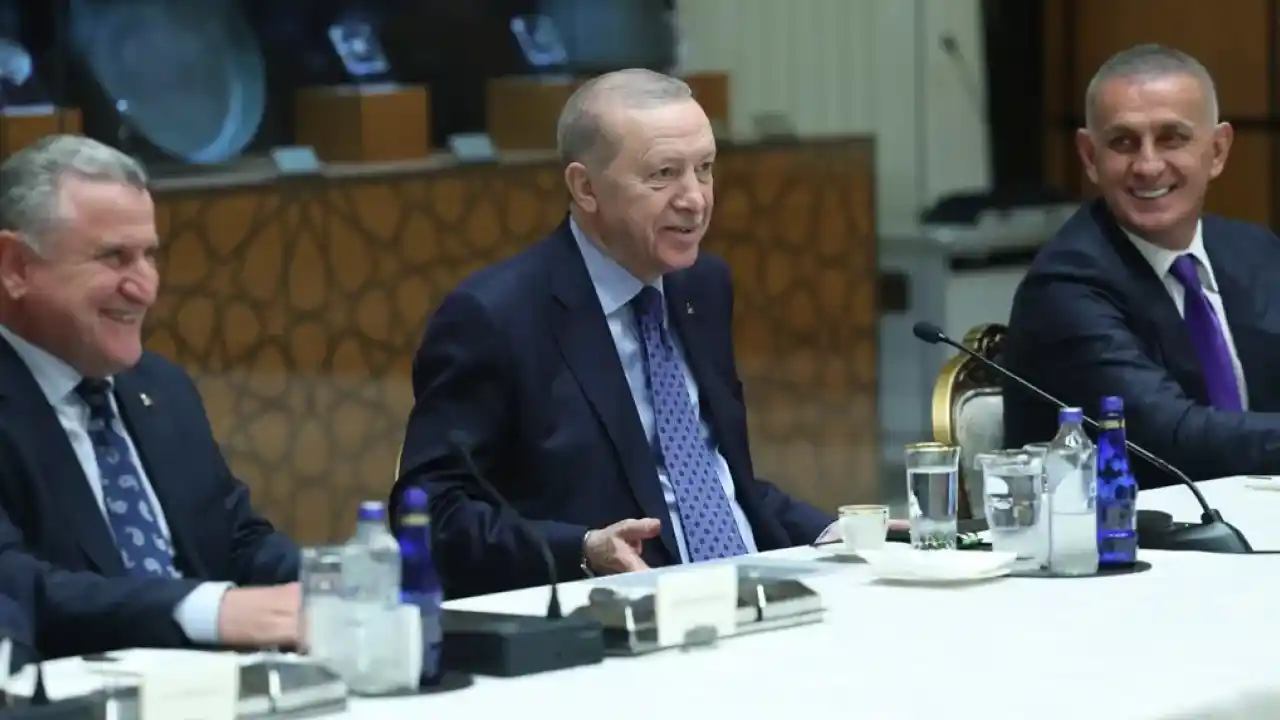 Cumhurbaşkanı Erdoğan’dan Süper Lig’e yükselen takımlara tebrik