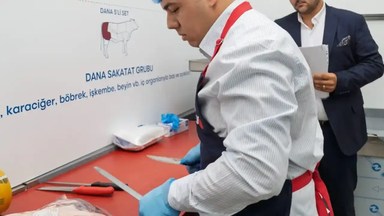 Eş-dost yok, liyakat var!