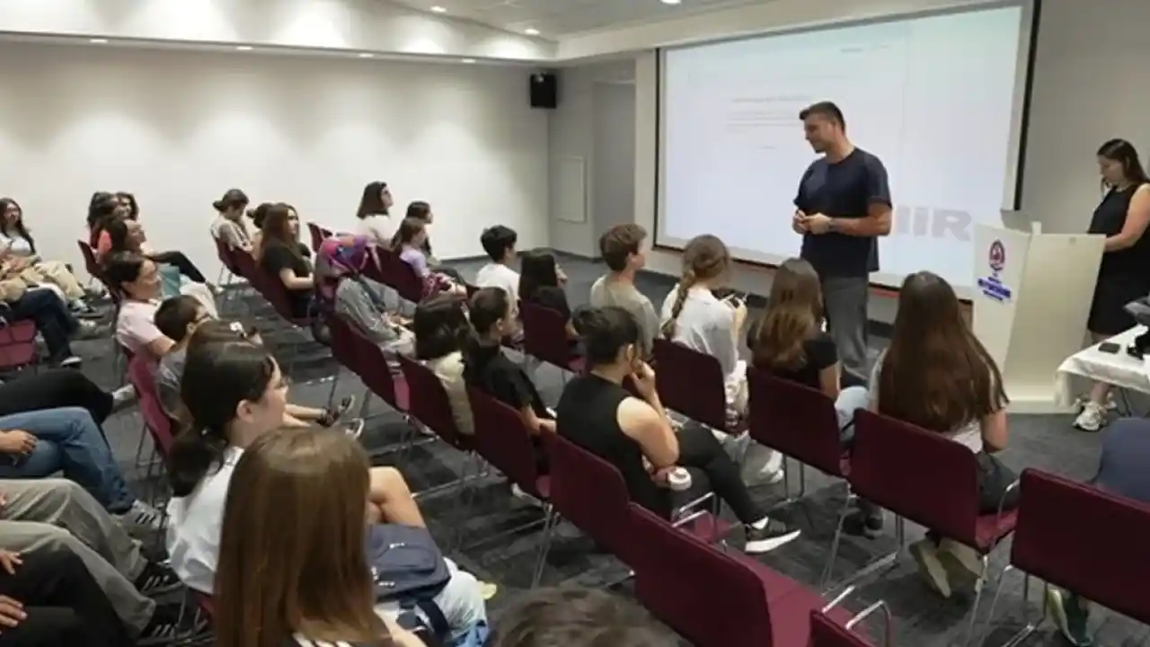 Gençler Denizli Büyükşehir ile dünyaya açıldı