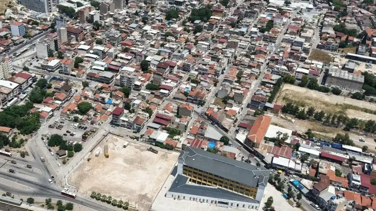 İzmir Büyükşehir'den Zübeyde Hanım Stadı açıklaması