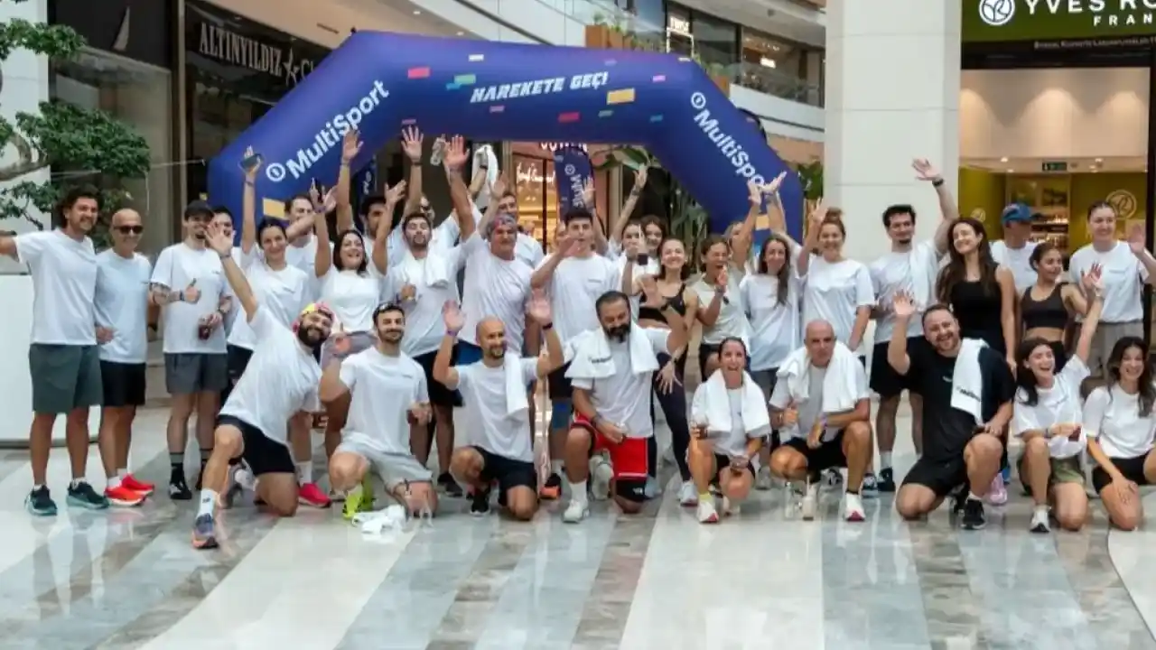 İzmir’de 50 dereceye ulaşan sıcaklar koşu rotasını değiştirdi