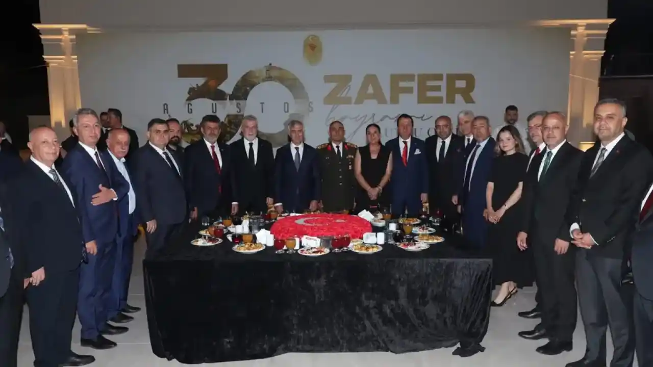 Kahramanmaraş Valiliği’nden 30 Ağustos Zafer Bayramı’na muhteşem resepsiyon