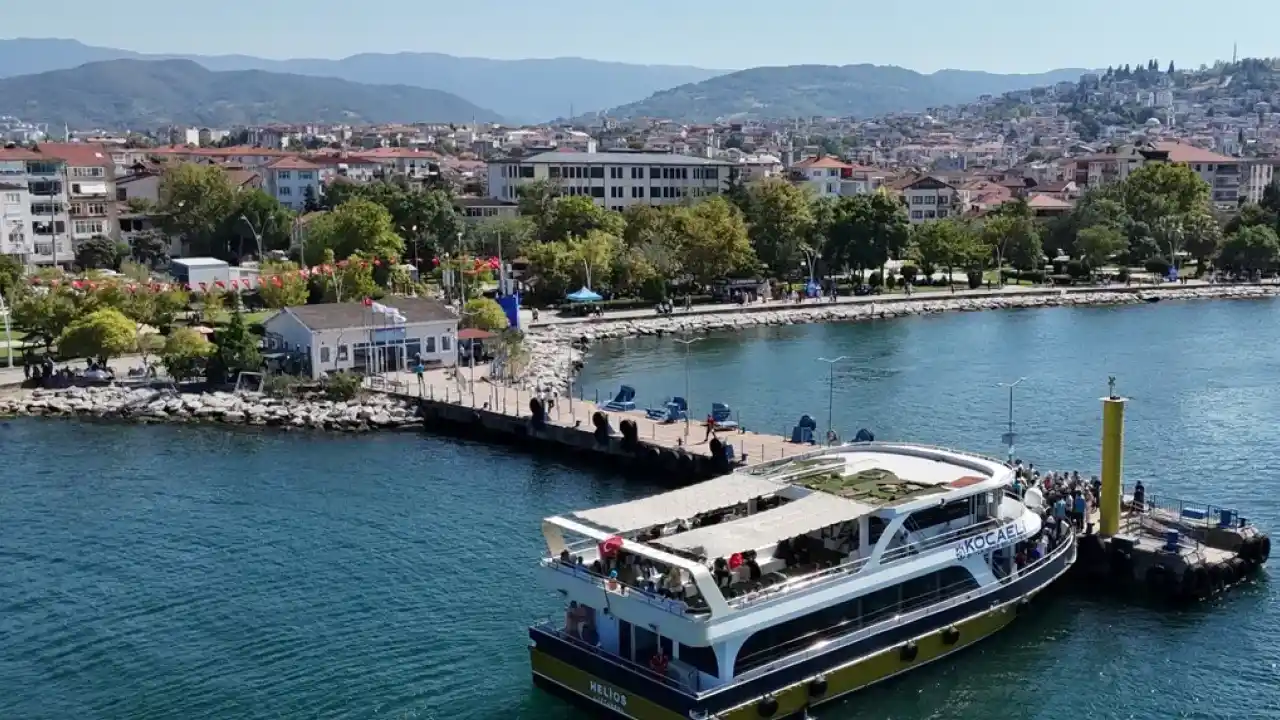 Kocaeli Büyükşehir, Mavi Vatan’a 245 bin kişiyi ulaştırdı
