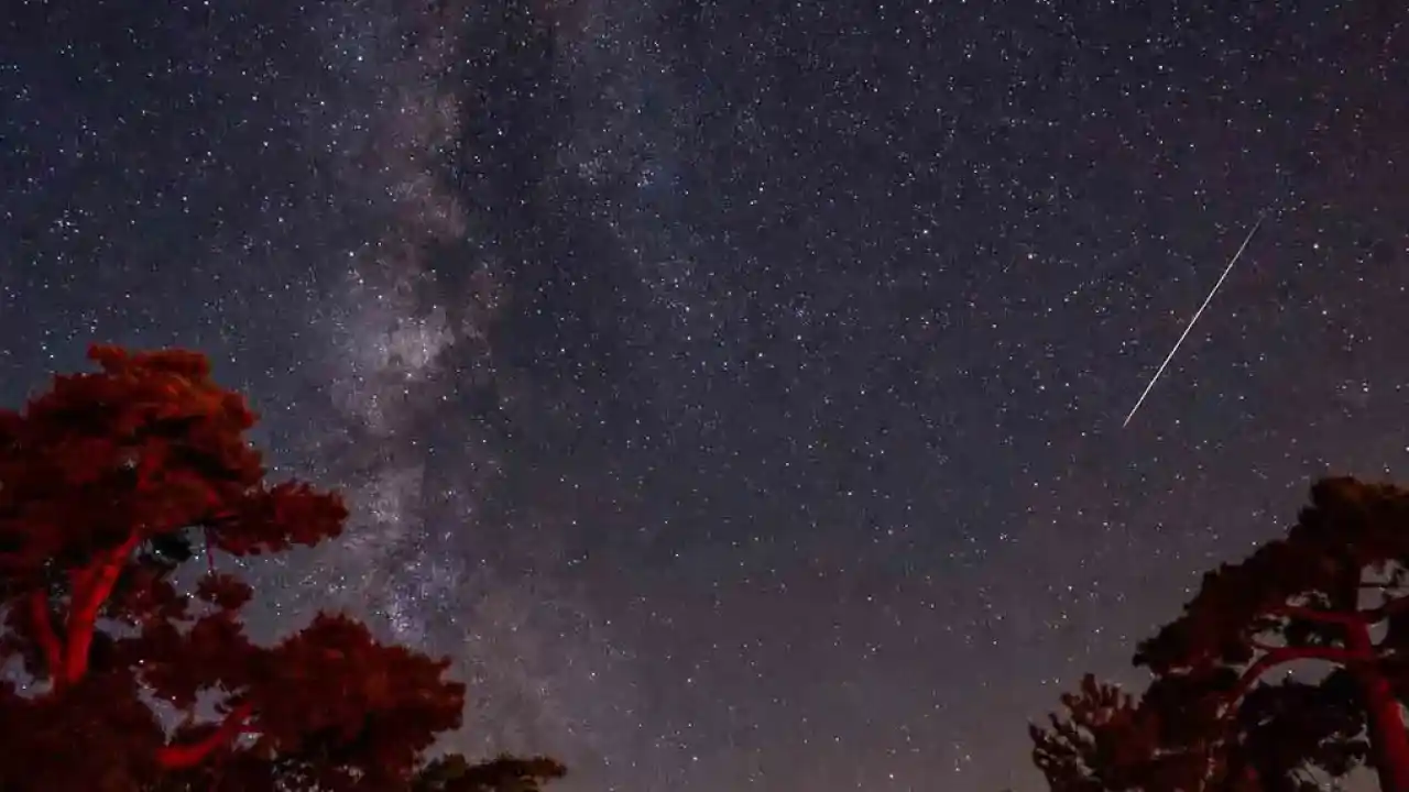 Konya Meram'da meteor yağmuru şenliğe dönüştü