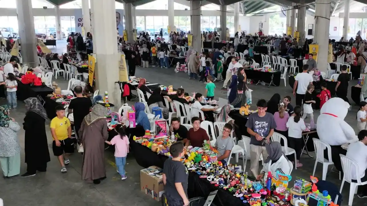 Konya’da çocuklardan paylaşım ve dayanışma pazarı